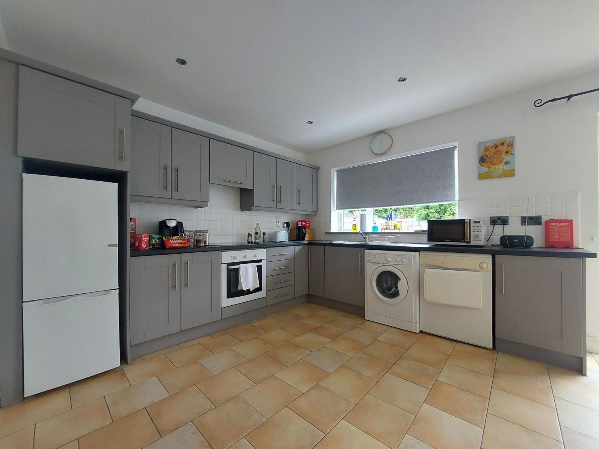 Villa 3 Bed Semi-Detached House In A Quite Estate à Bruff Extérieur photo